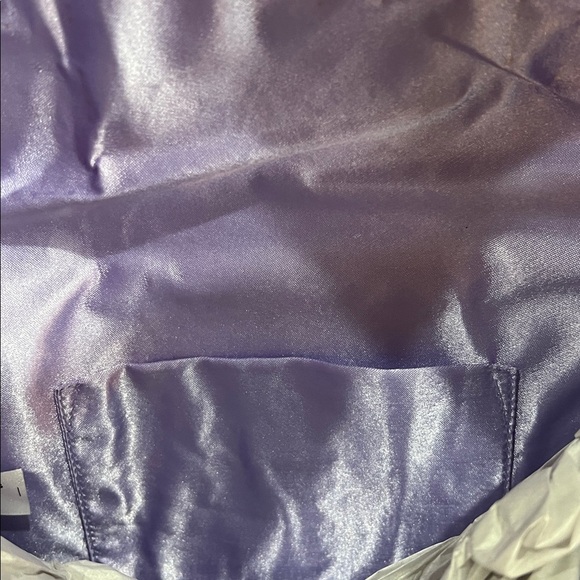 Handcrafted In India | Beaded New York Skyline/Cab Shoulder Bag - Picture 10 of 14